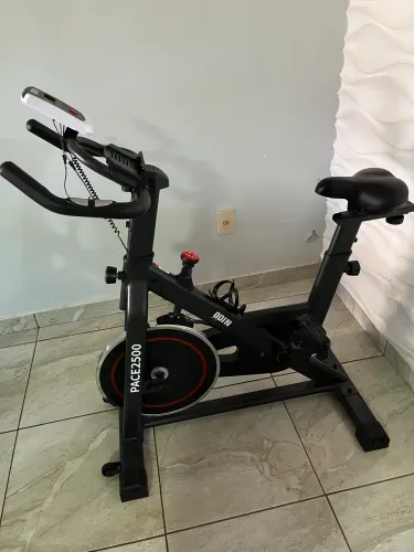 Bicicleta Ergométrica Odin Fit Pace 2500 - Excelente Estado