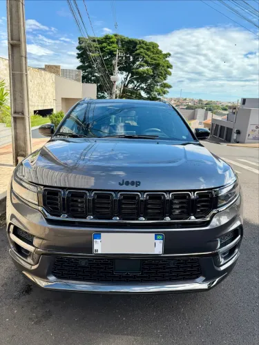 Jeep Commander Black Hurricane 2.0 4X4 TB AUT 2025