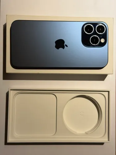 iPhone 15 Pro Max - 256GB