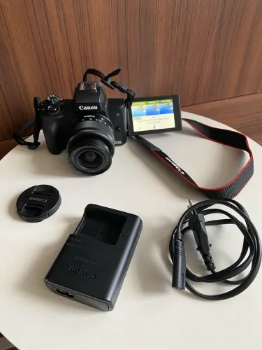 Câmera Canon Eos M50 Mirrorless Preto Completa Poucos Clics