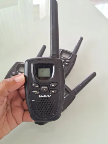 Rádio comunicador Intelbras