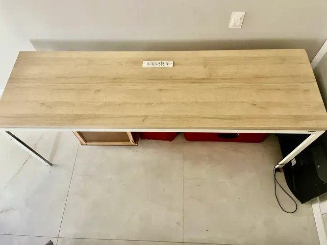 Mesa de escritório ou de estudos