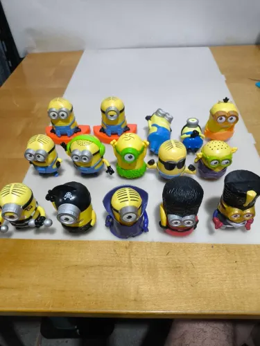 Lote Coleção 15 Bonecos Minions - Brindes McDonald's / Diversas Edições
