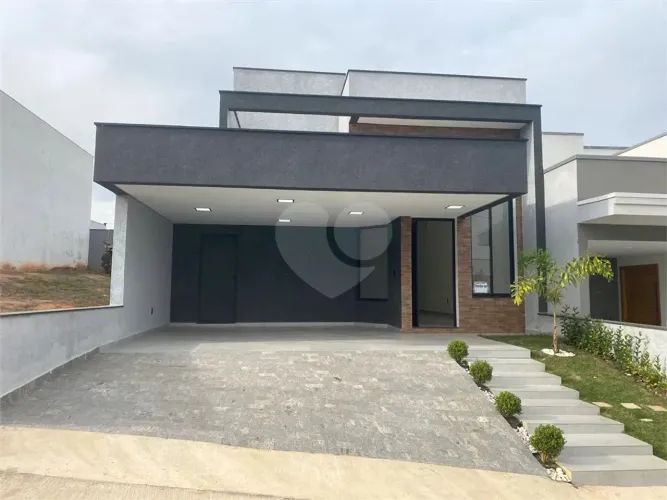 Casa à venda com 3 suítes no condomínio Condomíno Helena Maria, Sorocaba - SP