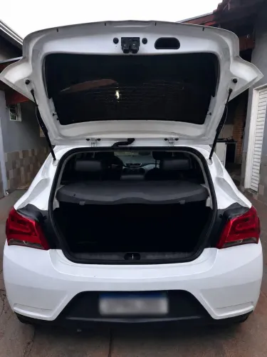 Chevrolet Onix Hatch LT 1.0 8V Flex Mec. 4P 2019