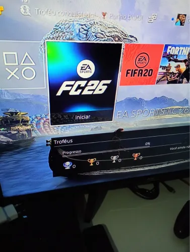 Ps4-slim, 2 controles, 7 jogos mídia digital: por 1,880