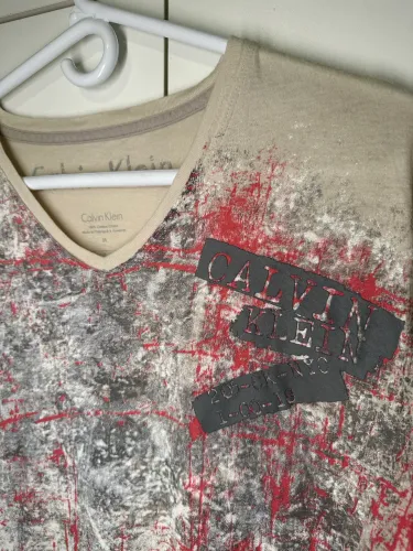 Camisa Calvin Klein tamanho L