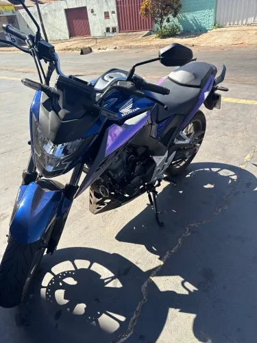 Honda Cb 300f