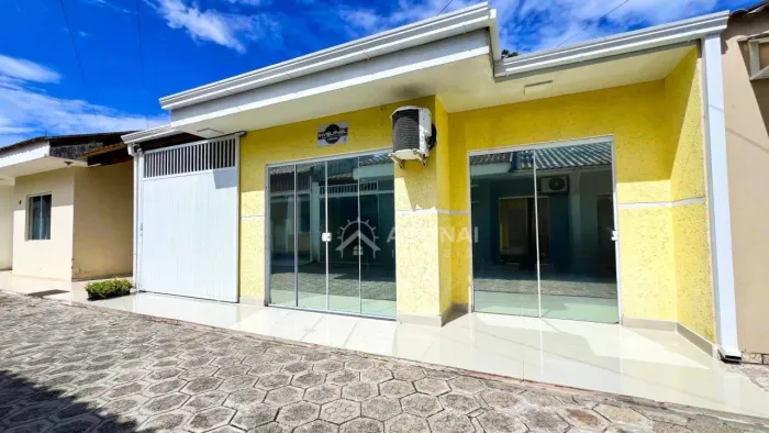 Casa em condomínio fechado, com 2 dormitórios à venda, por R$ 300.000 - Cohapar - Guaratub