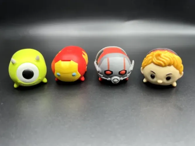 BONECOS MINIATURA MARVEL TSUM TSUM HOMEM DE FERRO E OUTROS