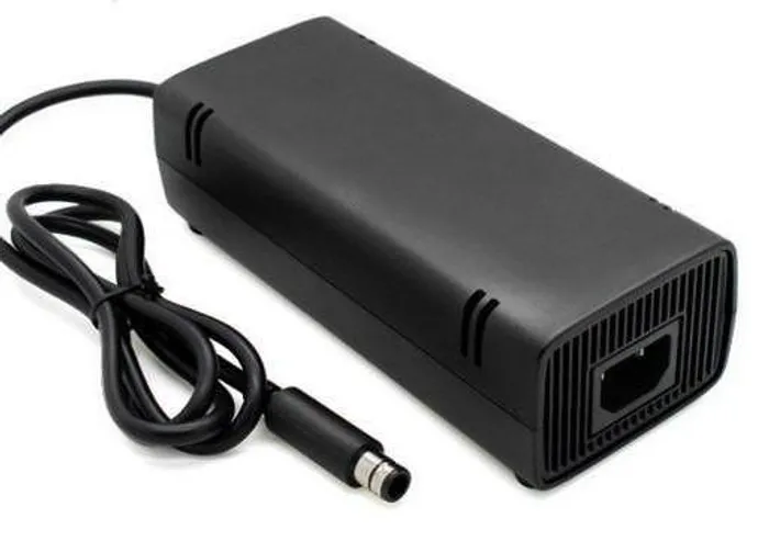 Fonte Xbox 360 Super Slim E Bivolt 110/220v 135w + Cabo De Força