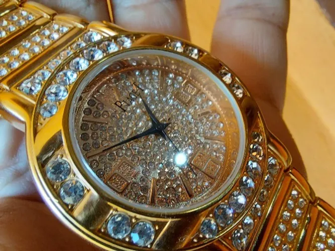 Relogio Piaget Dourado Brilhantes Pulseira Dourada Vidro Safira 38mm Feminino Unisex