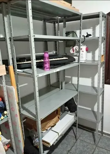 Prateleiras usadas 