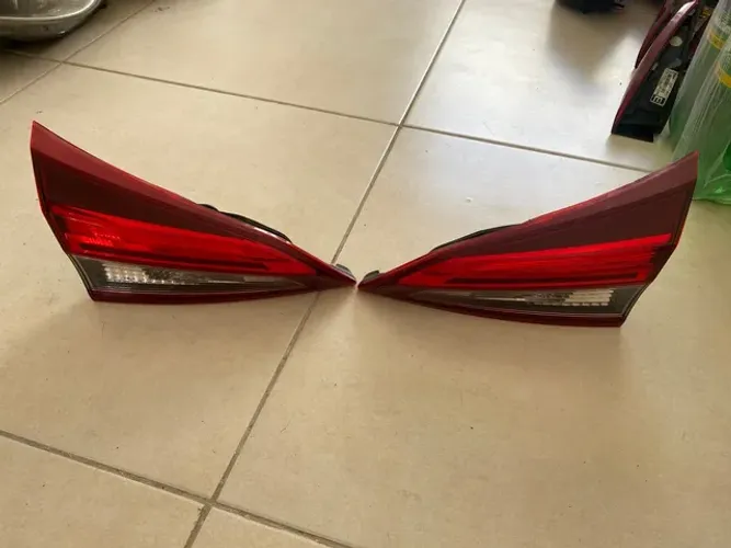 Lanterna mala Yaris hatch toyota