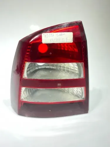 Lanterna Esquerda Chevrolet Astra Sedan 2005 2007
