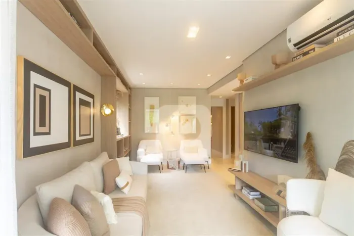 Patrimovel vende apartamento com 3 suites na Península