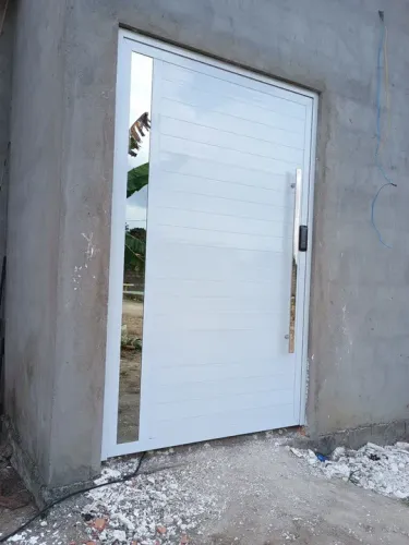 Portas em alumínio