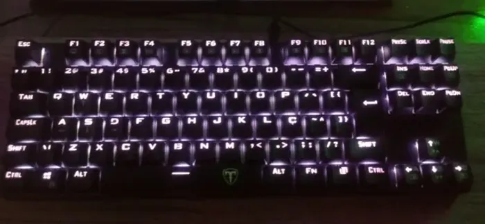 Teclado Mecânico Gamer T-Dagger Bora Single, LED White, Switch Blue, ABNT2
