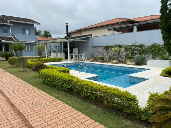 Casa para venda no condomínio Haras Bela Vista.