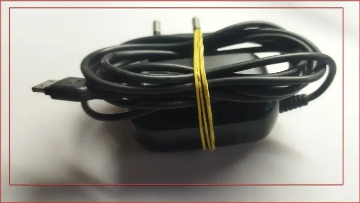 Carregador do celular samsung antigo.  (mais informações na descrição)