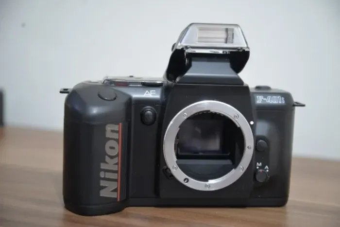 Nikon 401S