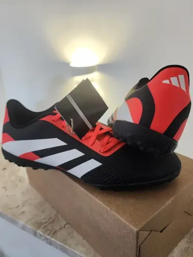 Chuteira Society Adidas Predator Artilheira 24 Unissex - Preto+Laranja