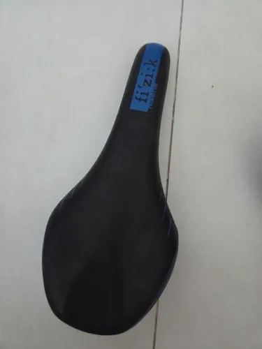 3 bancos de bicicleta 