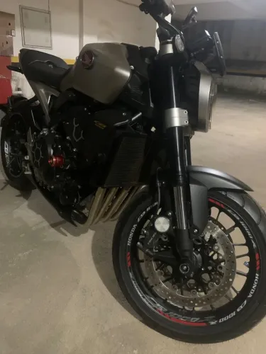 Cb 1000r novíssima, sem detalhe