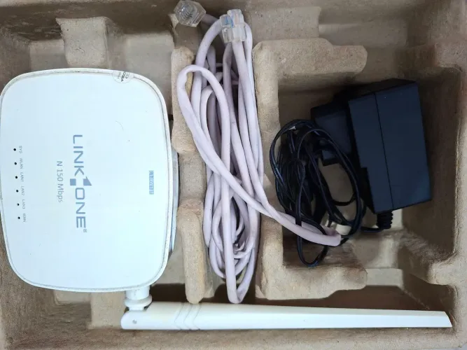 Roteador usado Wireless N150 Mbps. Modelo L1-RW131. Na caixa. Pouco usado.