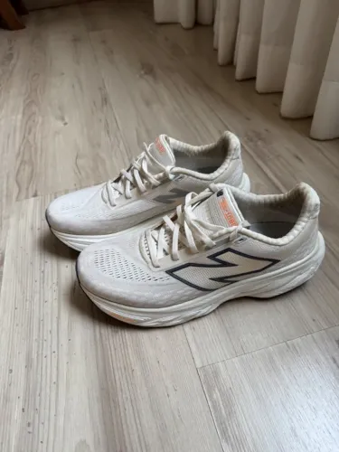 Tênis de corrida new balance 1080