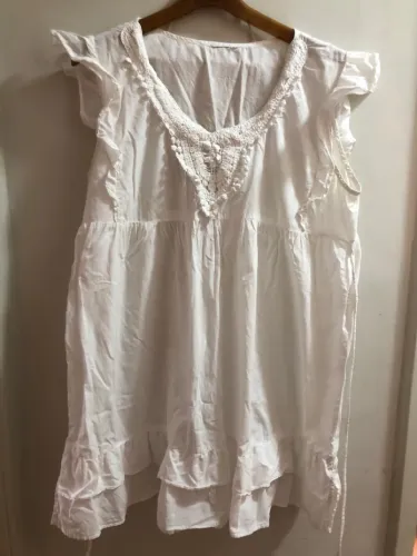 Bata branco de renda