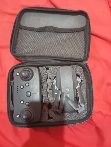 Drone dobrável com controle remoto