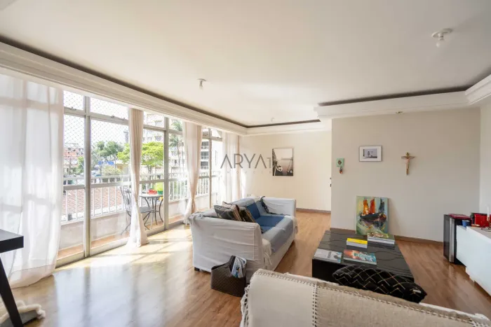 Apartamento à venda no Bigorrilho ARYA1