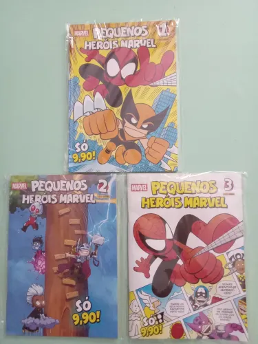 As três edições de Pequenos Heróis Marvel em quadrinhos