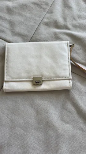 Necessaire branca Mary Kay