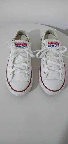 Tênis Converse All Star (modelo: Chuck Taylor cano baixo.) Tam.29/ infantil ( Usado).