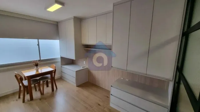 Apartamento semi mobiliado para locação na Vila Mariana, São Paulo-SP: 1 quarto, 1 sala, 1