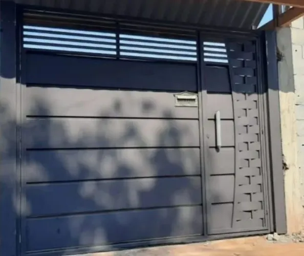 Portão Basculante 4.00x2.50 Automático