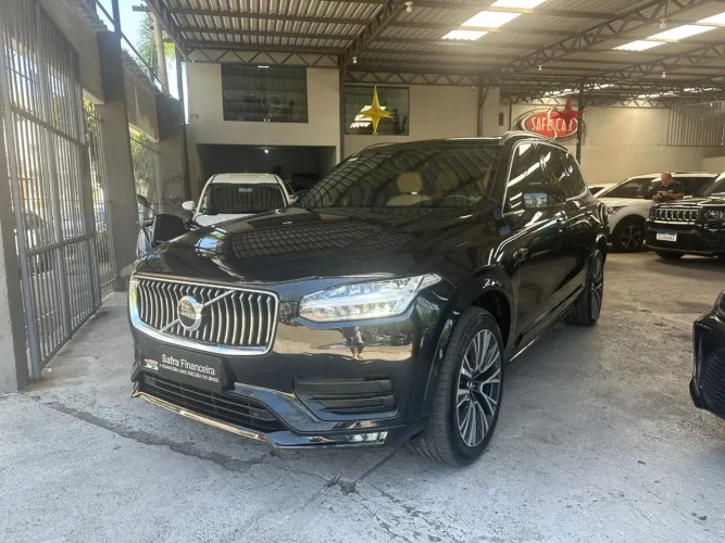 Volvo XC 90 D-5 Momentum 2.0 235cv Diesel 5P 2020