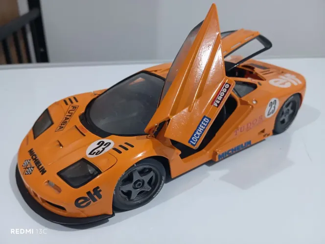 Top Miniatura McLaren F1 GTR XP1 LM - UT Models - escala 1/18