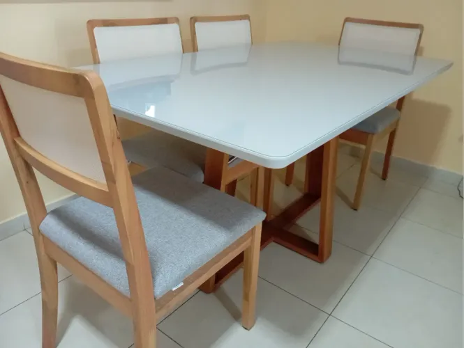 Mesa de Jantar com 6Cadeiras - Design Moderno Madeira