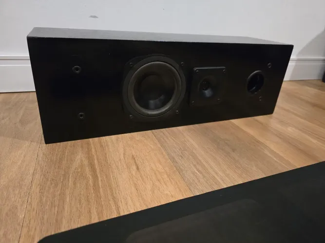 Caixa Central Francesa Cabasse Armen 220 Hifi magnífica