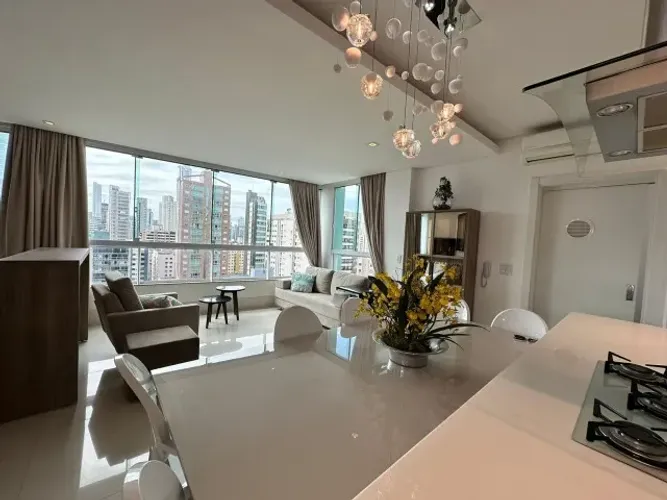 Locação Anual - Apartamento mobiliado com 3 suítes e 2 vagas - Balneário Camboriú
