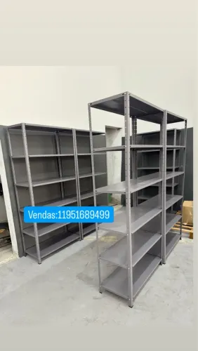 Prateleiras de aço para estoque 