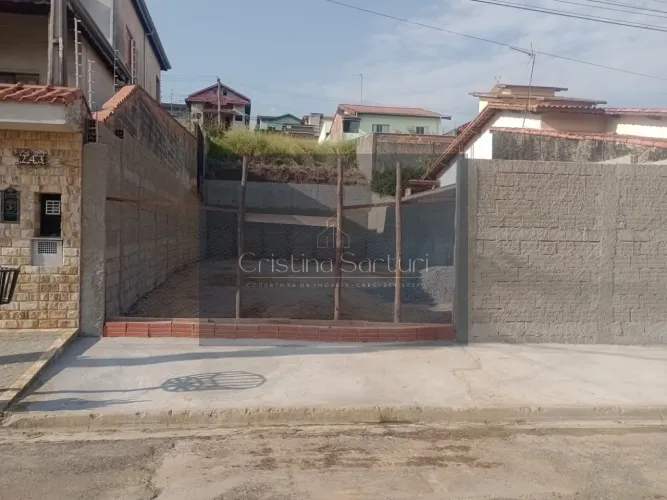 Terreno à Venda! Jardim Terras de São João, Jacareí 250,00 m² área terreno; Terreno todo m