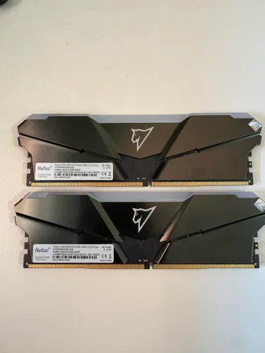 Memória DDR4 Netac Shadow 32GB (2x16GB)
