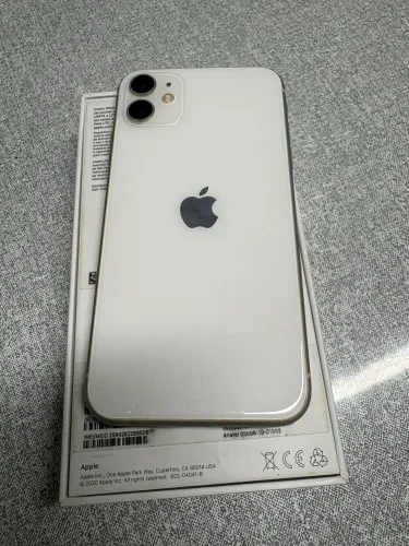 Celular iPhone 11. 256gb