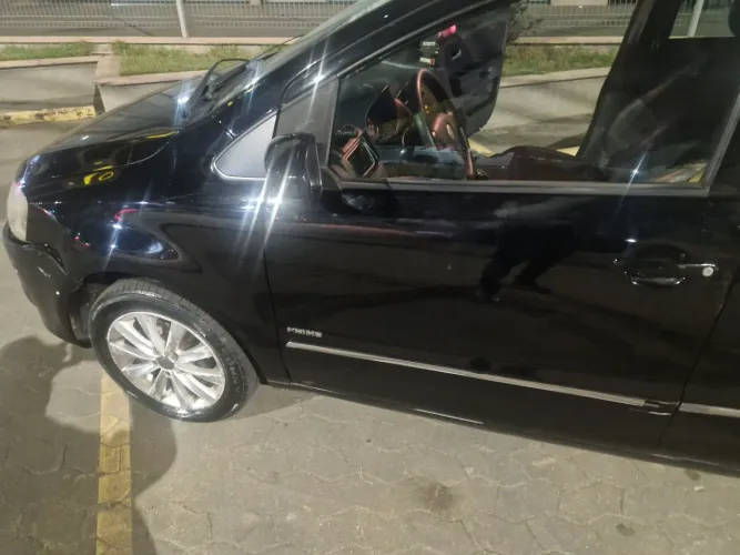 Volkswagen Fox Prime/higli. 1.6 Total Flex 8V 5P 2011