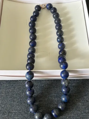 Vendo colar de Lápis Lazuli novo!