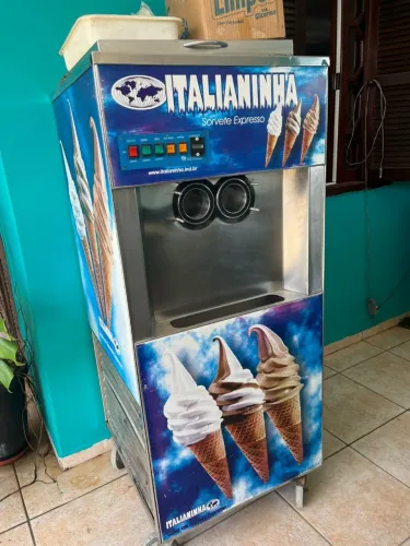 Máquina de sorvete Italianinha